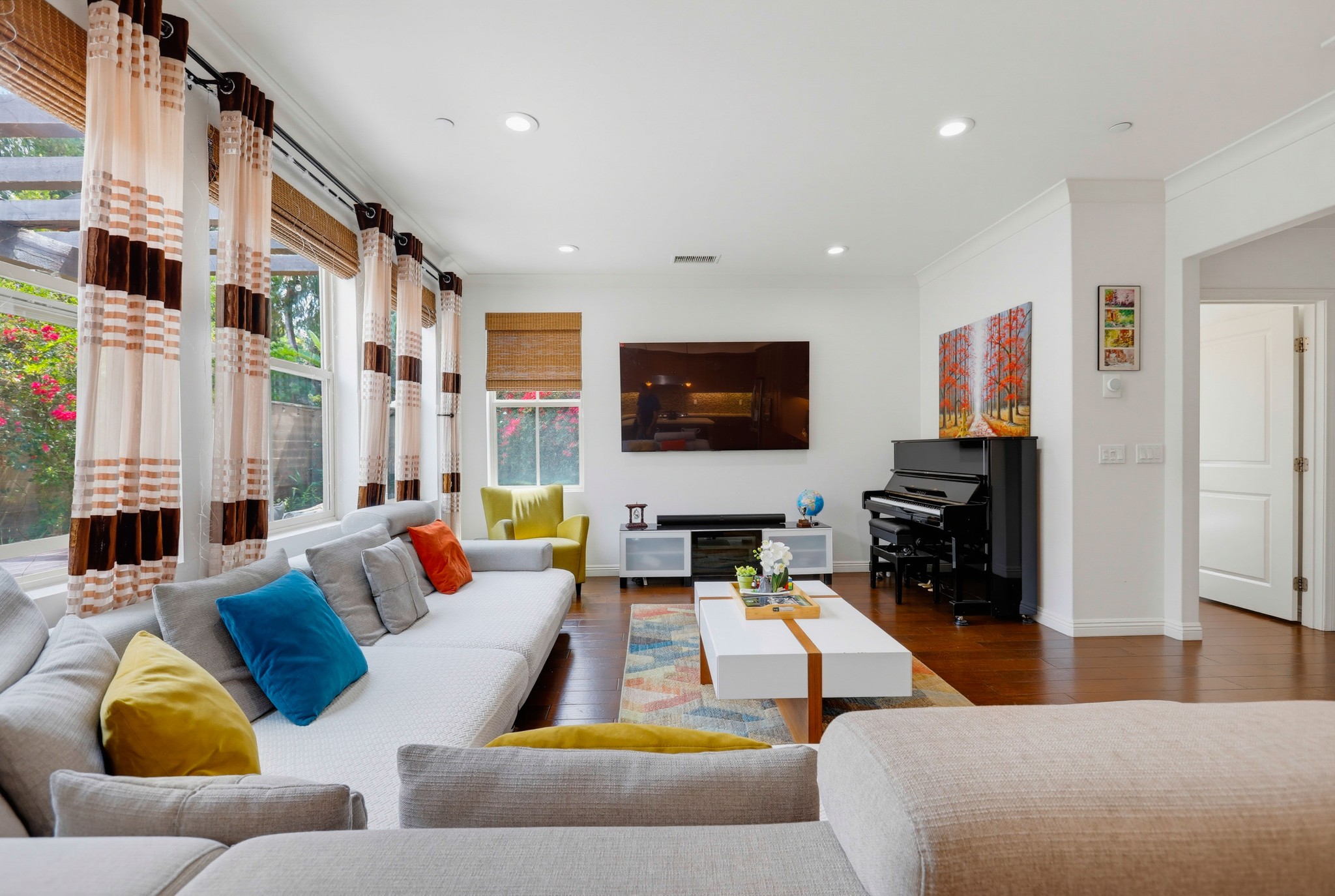 Virtual tour photo 11 of 65 for 60 Sedgewick