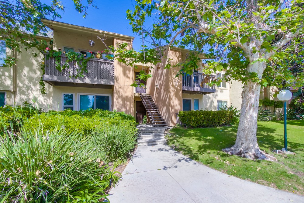 Virtual tour photo 1 of 25 for 6006 Rancho Mission Rd UNIT 298