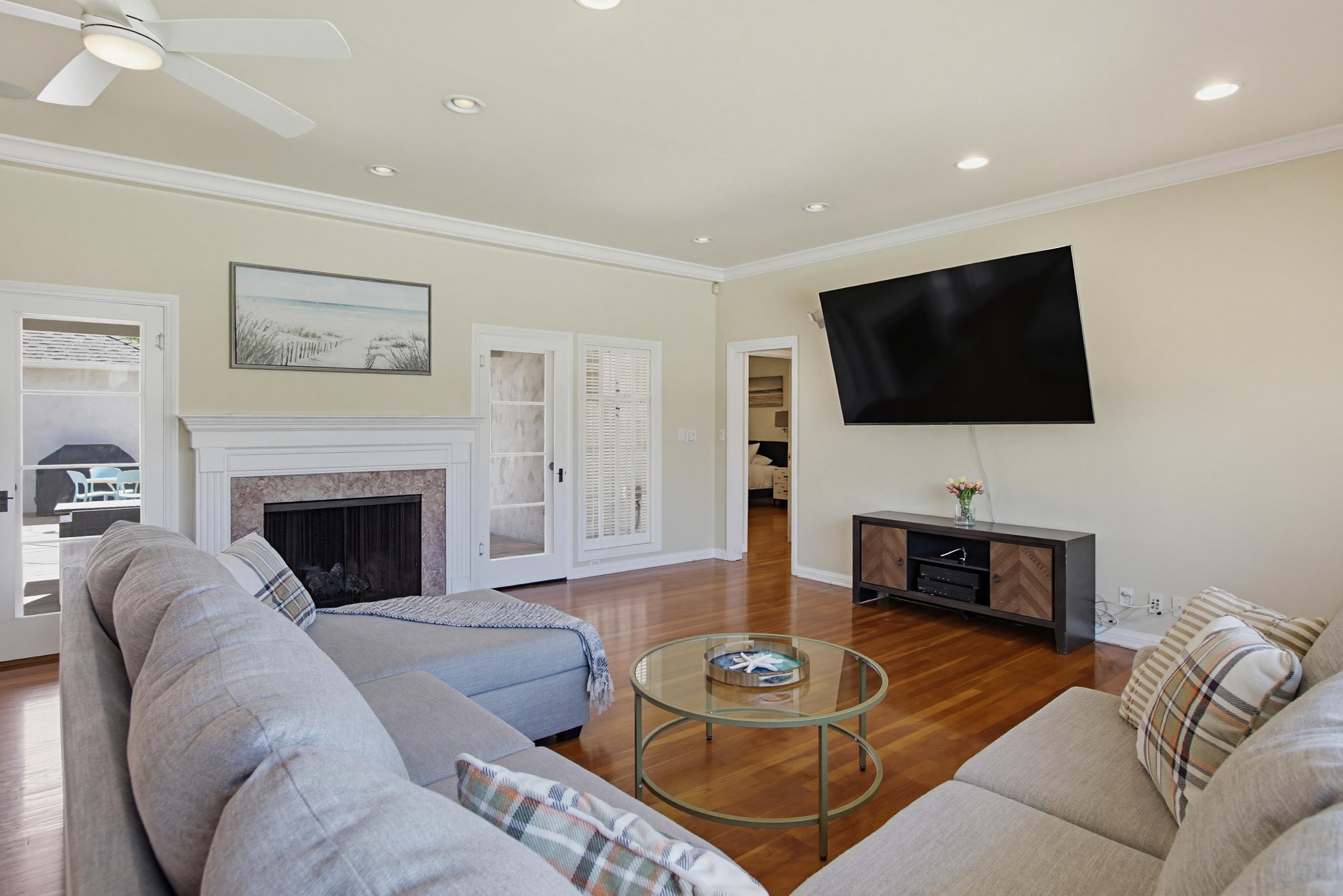 Virtual tour photo 3 of 21 for 6007 Vista De La Mesa