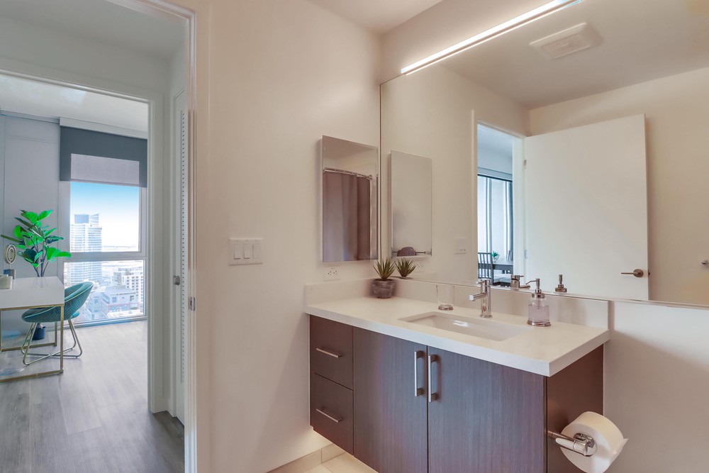 Virtual tour photo 22 of 33 for 601 11th Ave