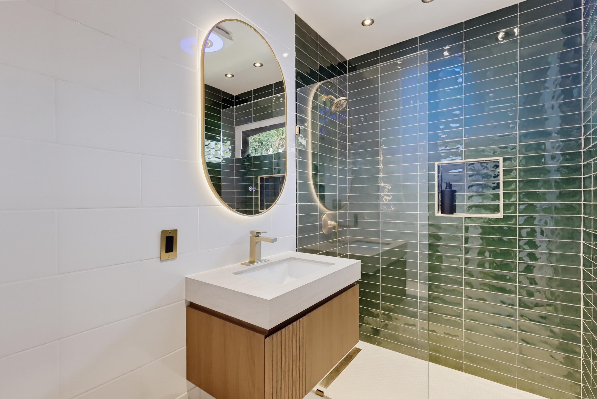 Virtual tour photo 36 of 60 for 602 5th Ave