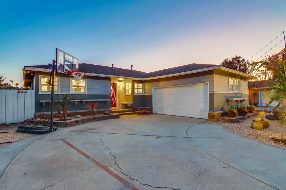 Virtual tour photo 5 of 62 for 6022 Fenimore Way