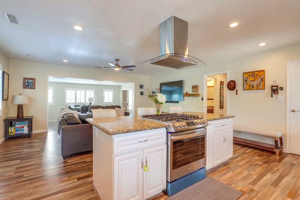 Virtual tour photo 14 of 29 for 6022 Fenimore Way