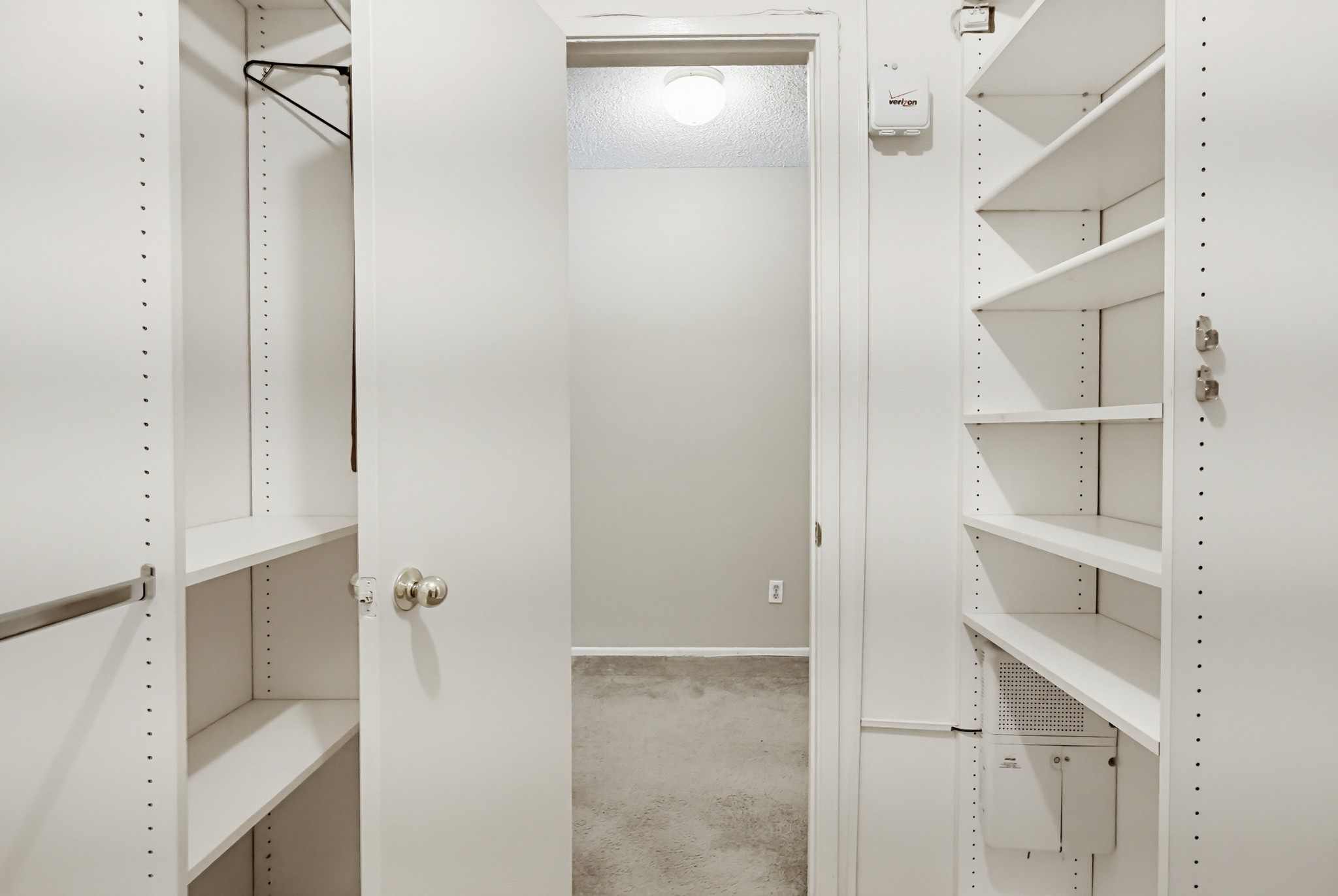Virtual tour photo 26 of 60 for 6028 Bixby Village Dr APT 96