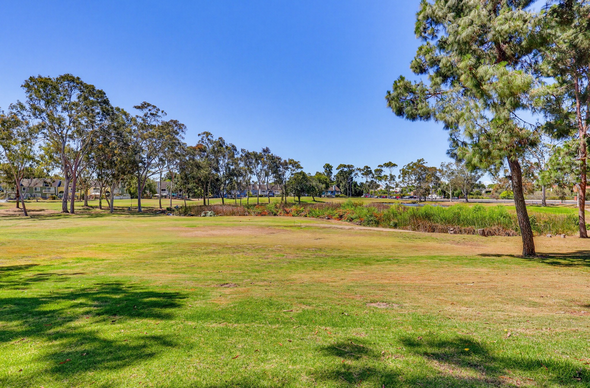 Virtual tour photo 3 of 60 for 6028 Bixby Village Dr APT 96