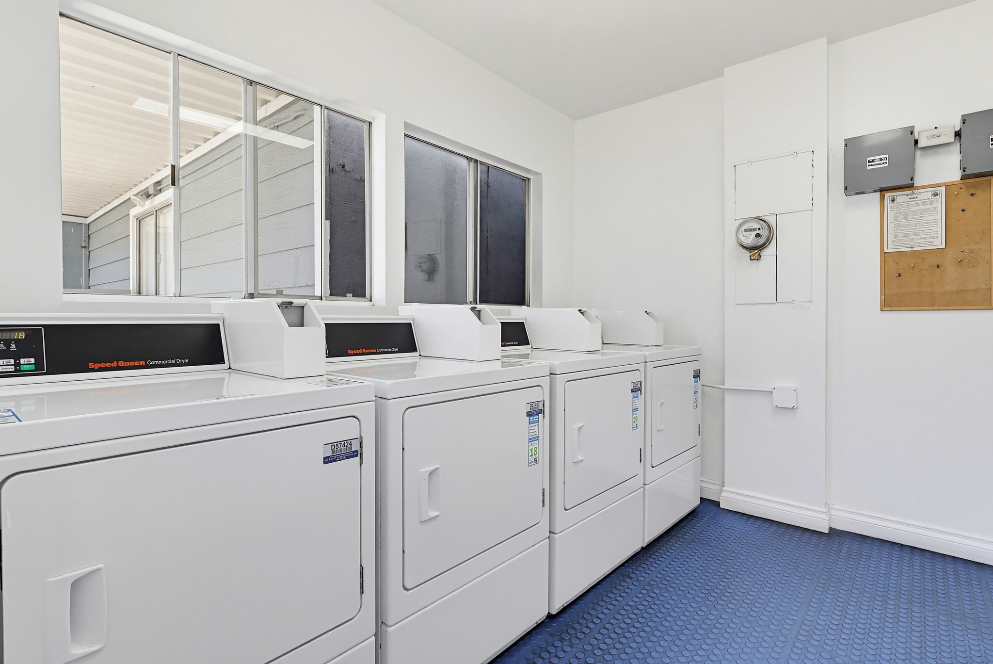 Virtual tour photo 55 of 60 for 6028 Bixby Village Dr APT 96