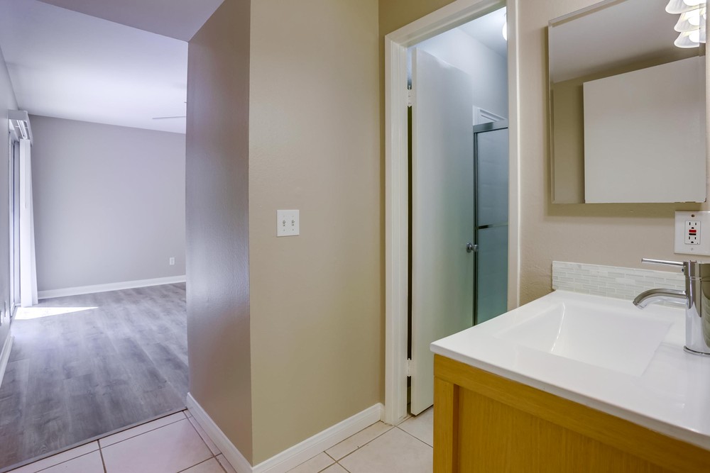 Virtual tour photo 20 of 23 for 6029 Rancho Mission Rd