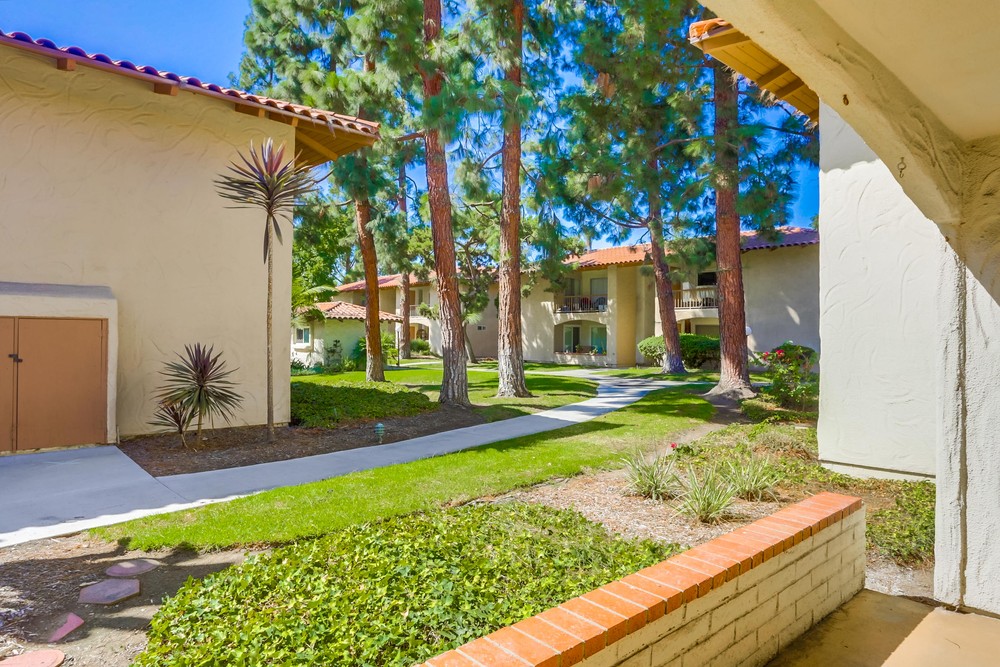 Virtual tour photo 22 of 23 for 6029 Rancho Mission Rd
