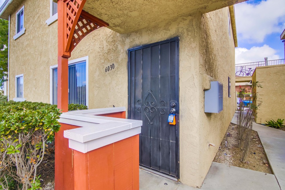 Virtual tour photo 5 of 43 for 6030 Mt Aguilar Dr