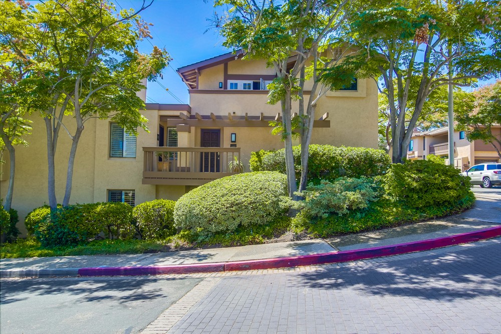 Virtual tour photo 1 of 71 for 6033 Gaines St