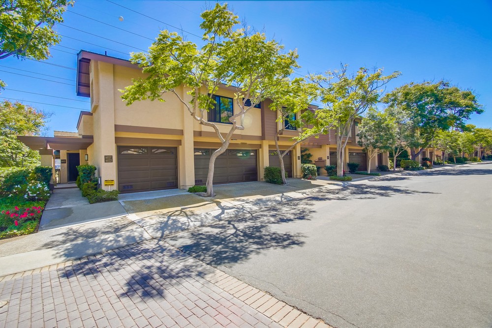 Virtual tour photo 4 of 71 for 6033 Gaines St