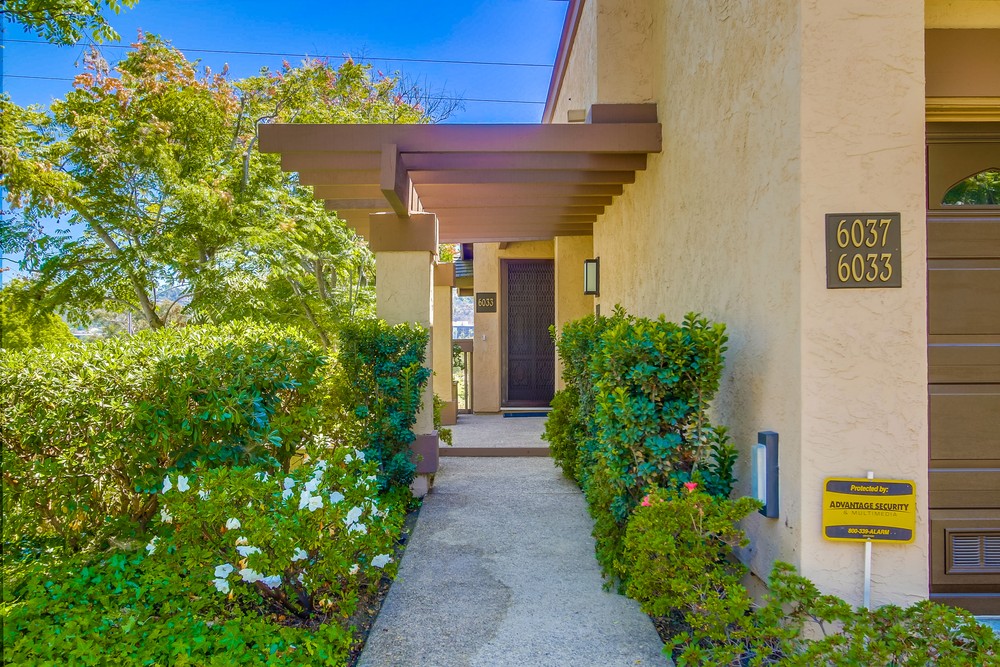 Virtual tour photo 6 of 71 for 6033 Gaines St