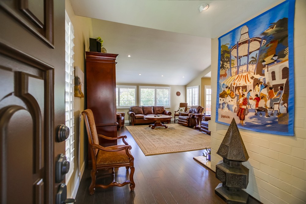 Virtual tour photo 10 of 71 for 6033 Gaines St