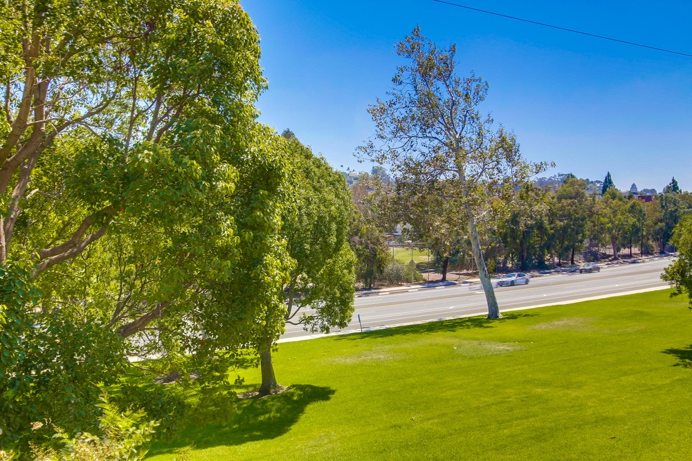 Virtual tour photo 35 of 71 for 6033 Gaines St