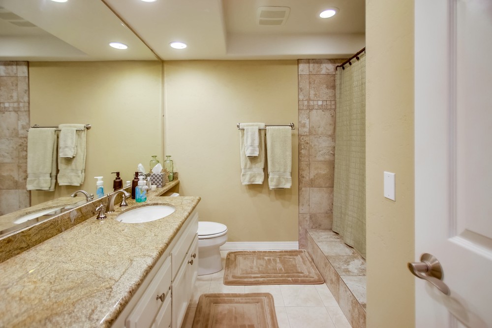 Virtual tour photo 42 of 71 for 6033 Gaines St