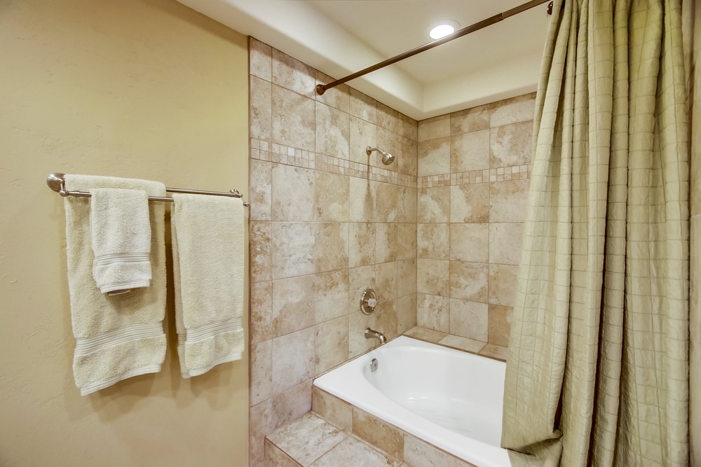 Virtual tour photo 44 of 71 for 6033 Gaines St
