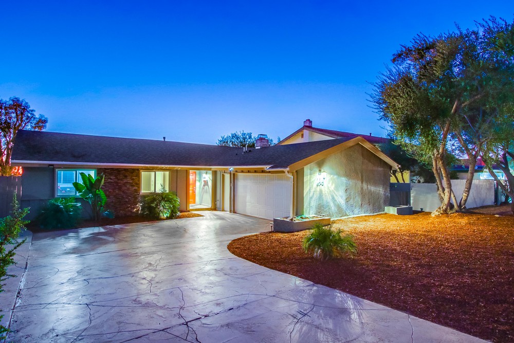 Virtual tour photo 1 of 54 for 6042 College Ave