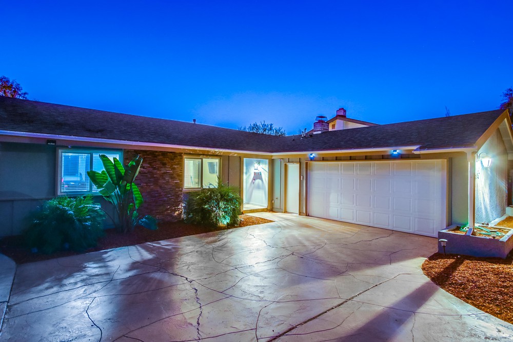 Virtual tour photo 4 of 54 for 6042 College Ave