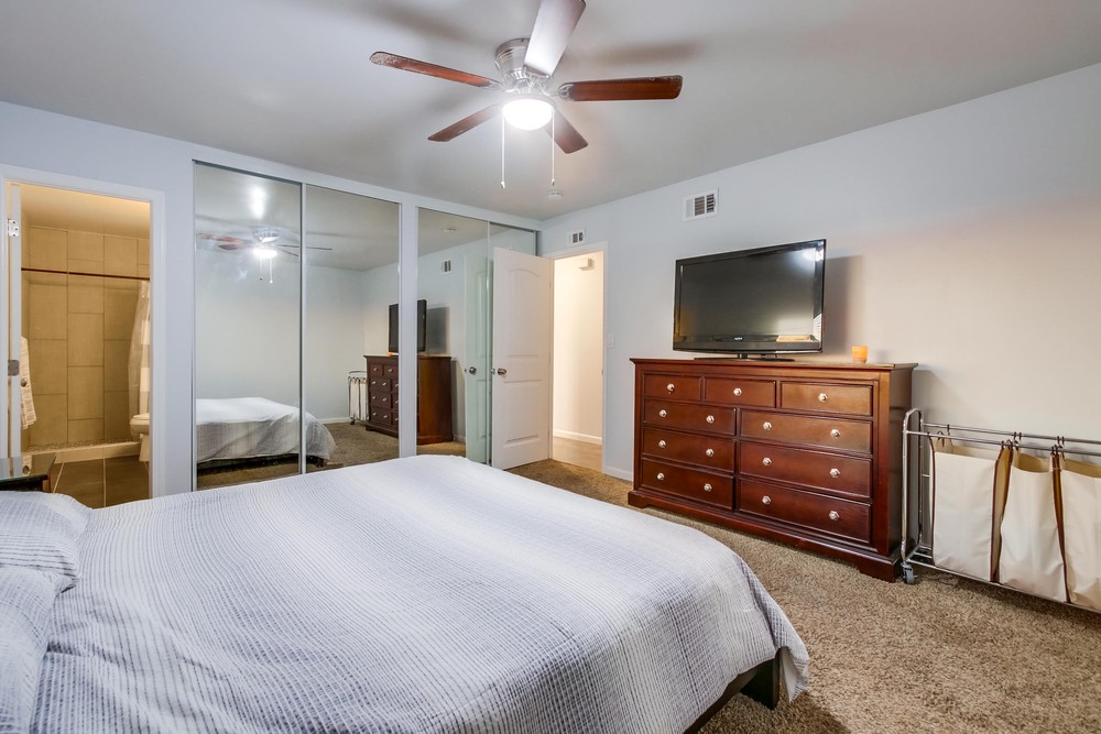 Virtual tour photo 30 of 54 for 6042 College Ave