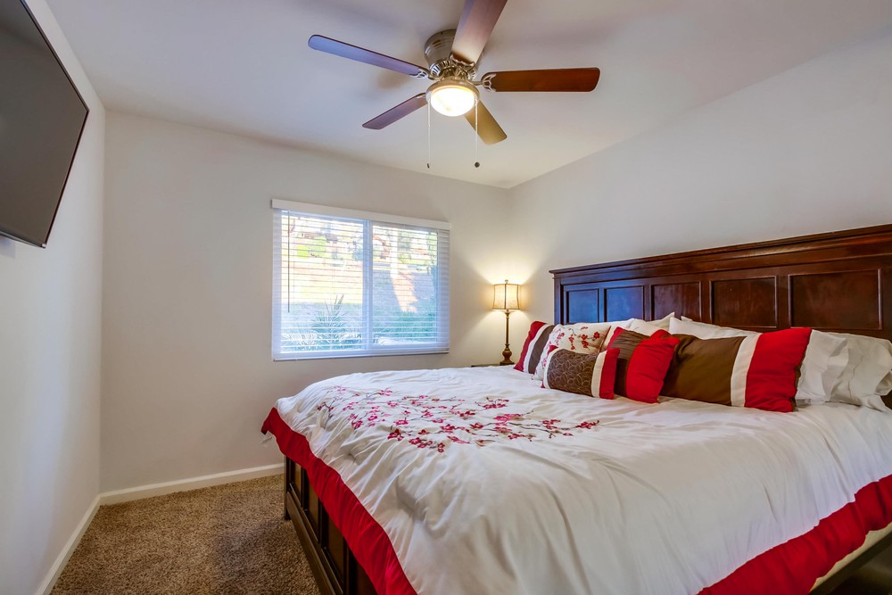 Virtual tour photo 32 of 54 for 6042 College Ave