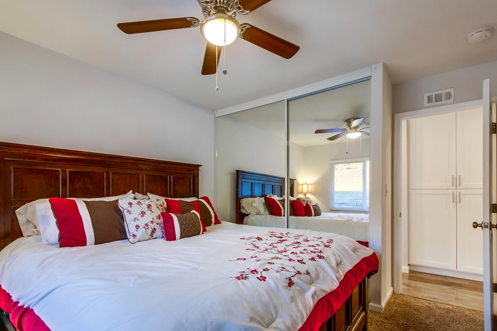 Virtual tour photo 33 of 54 for 6042 College Ave
