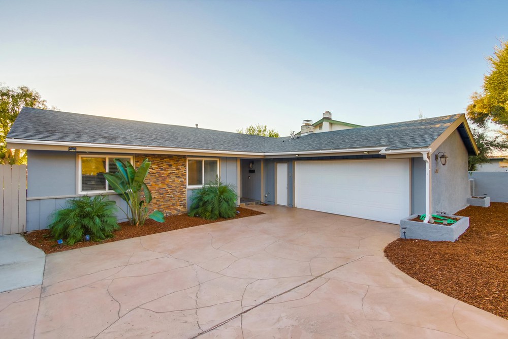 Virtual tour photo 40 of 54 for 6042 College Ave