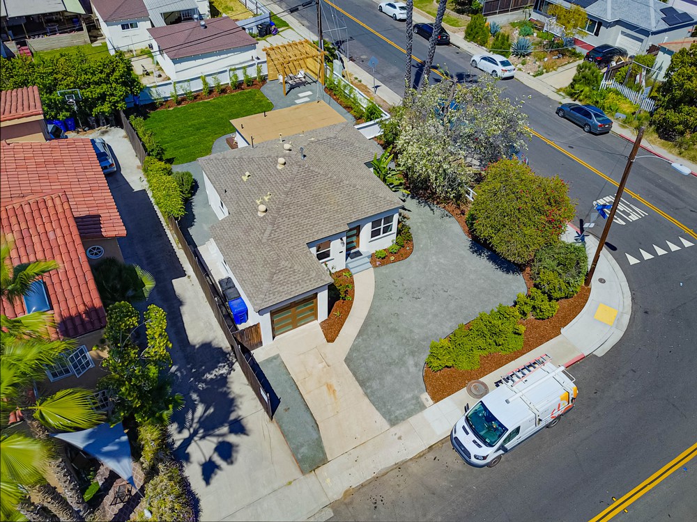 Virtual tour photo 4 of 27 for 6044 Estelle St
