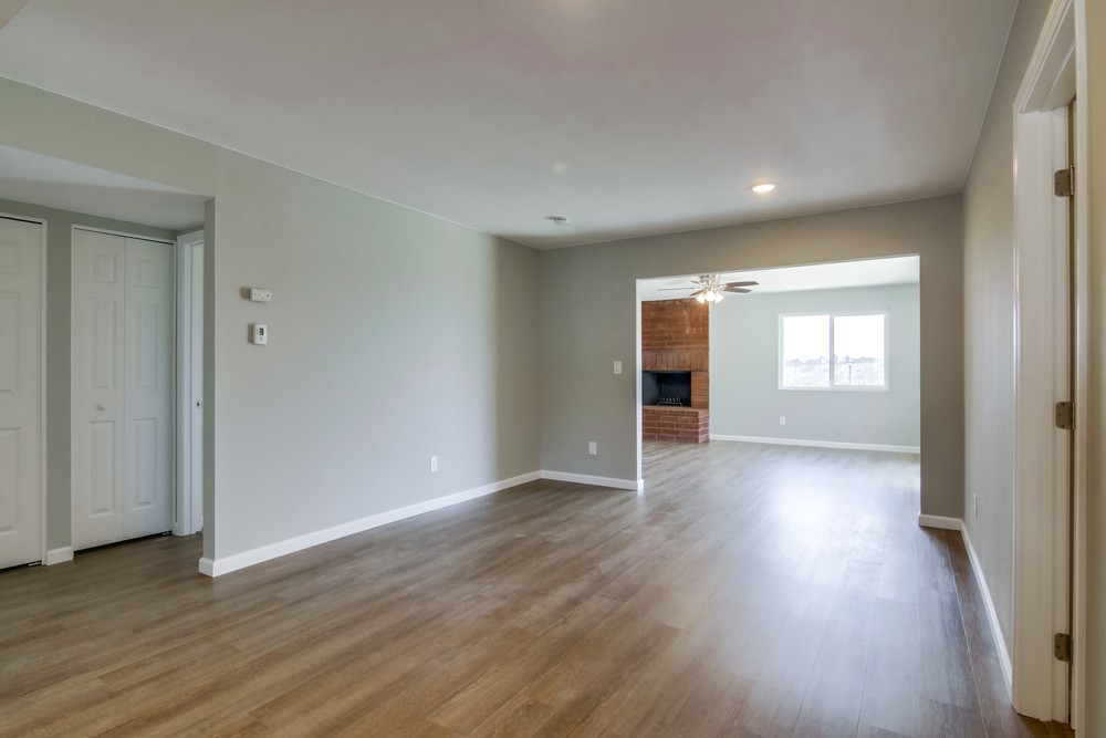 Virtual tour photo 10 of 42 for 6045 Daisy Ave