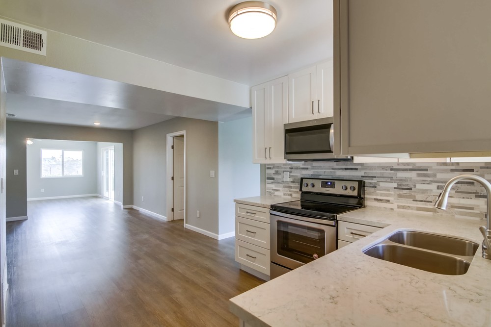 Virtual tour photo 26 of 42 for 6045 Daisy Ave