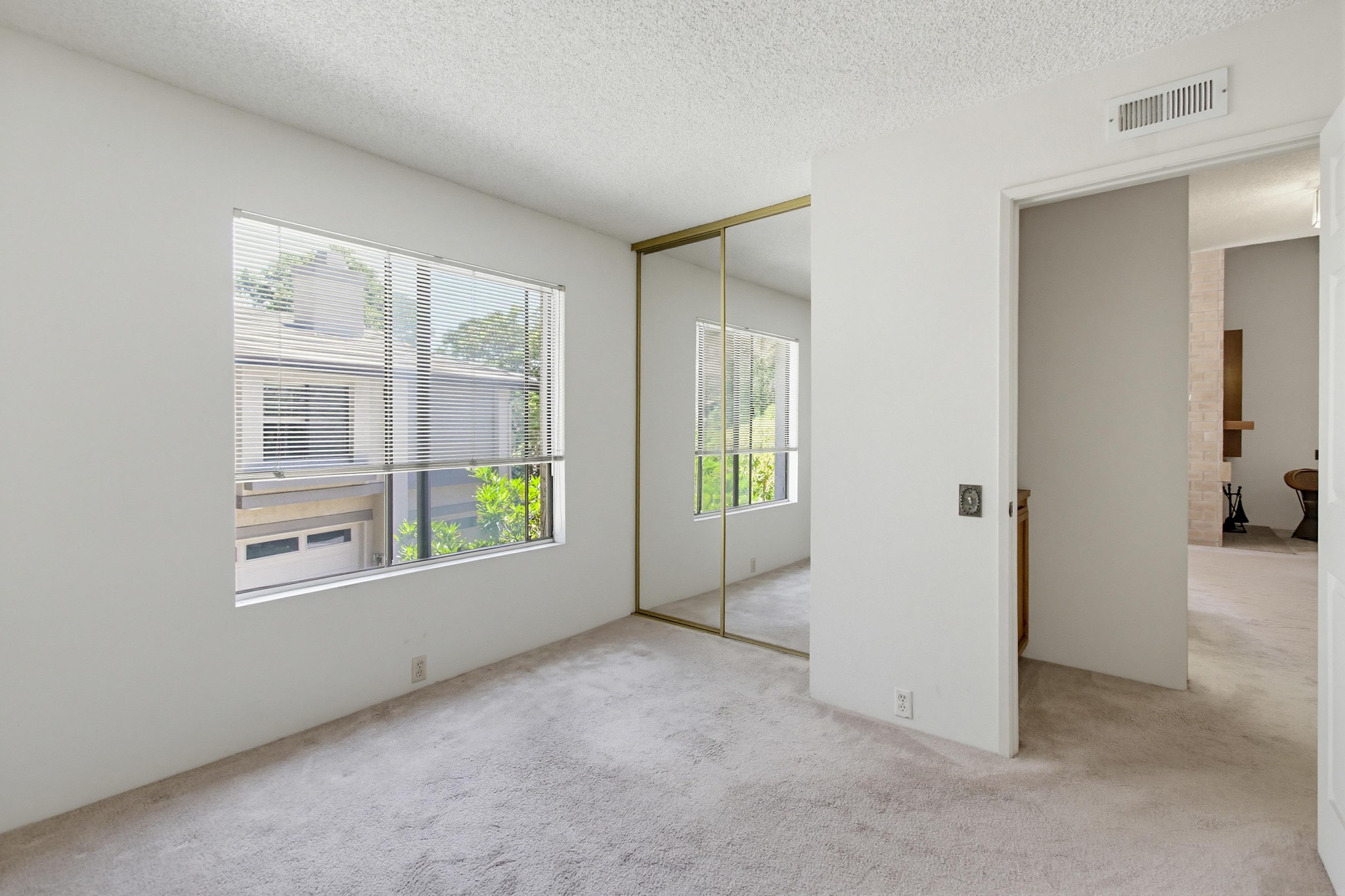 Virtual tour photo 19 of 35 for 6048 Cirrus St