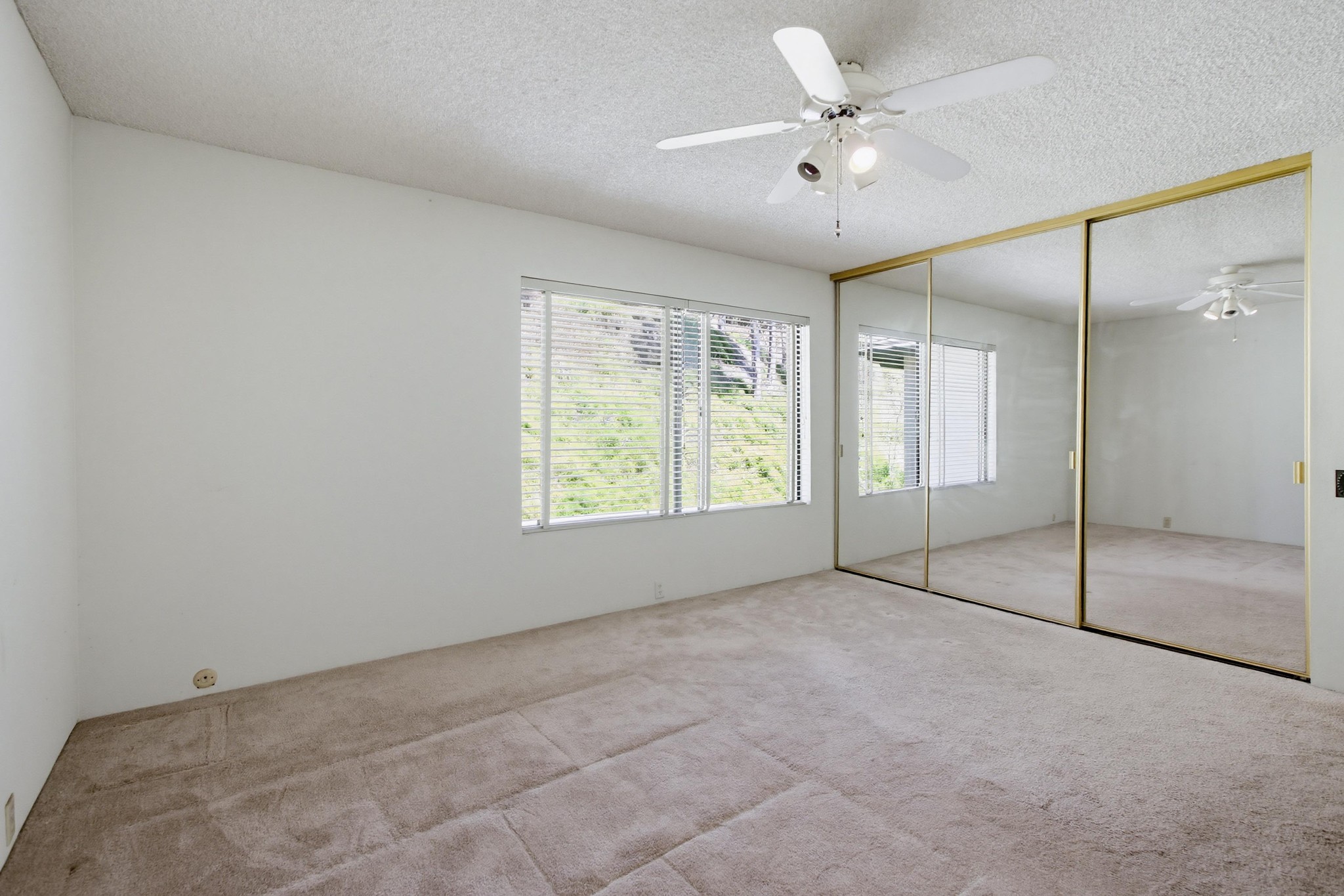 Virtual tour photo 22 of 35 for 6048 Cirrus St