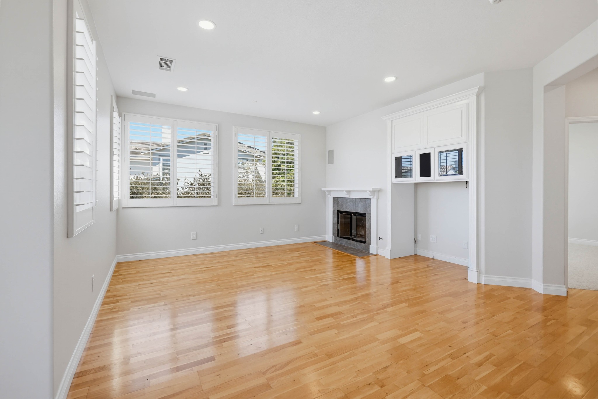 Virtual tour photo 17 of 84 for 605 Corte Calmo
