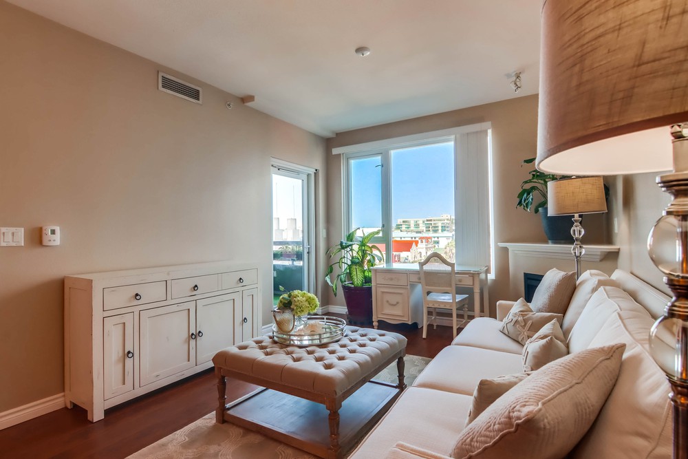 Virtual tour photo 8 of 32 for 605 W Beech St