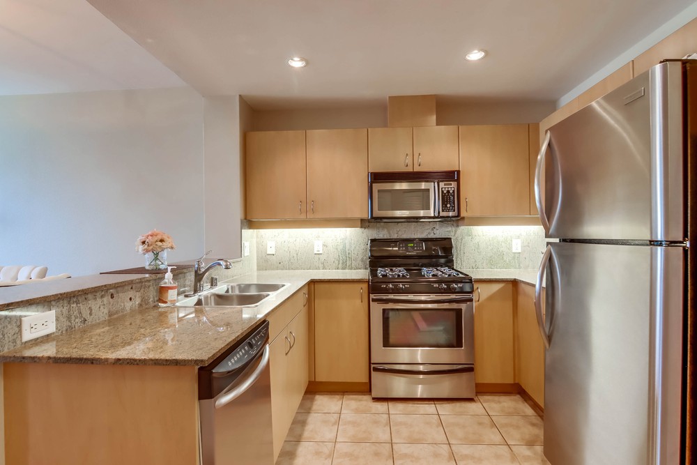 Virtual tour photo 18 of 32 for 605 W Beech St