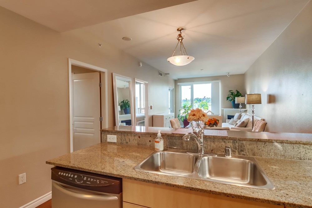 Virtual tour photo 19 of 32 for 605 W Beech St