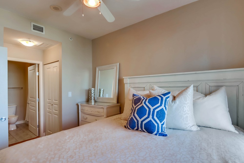 Virtual tour photo 23 of 32 for 605 W Beech St