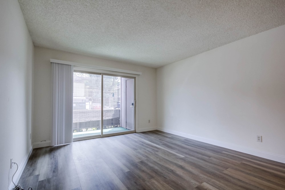 Virtual tour photo 10 of 31 for 6052 Rancho Mission Rd UNIT 407