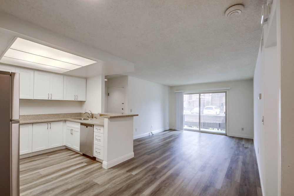 Virtual tour photo 14 of 31 for 6052 Rancho Mission Rd UNIT 407