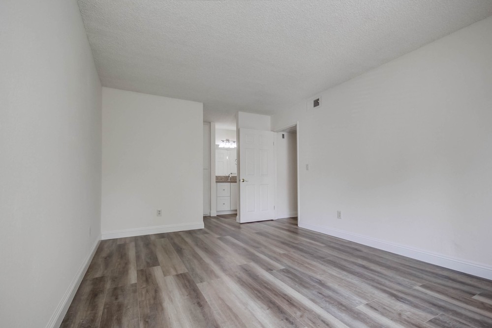 Virtual tour photo 24 of 31 for 6052 Rancho Mission Rd UNIT 407