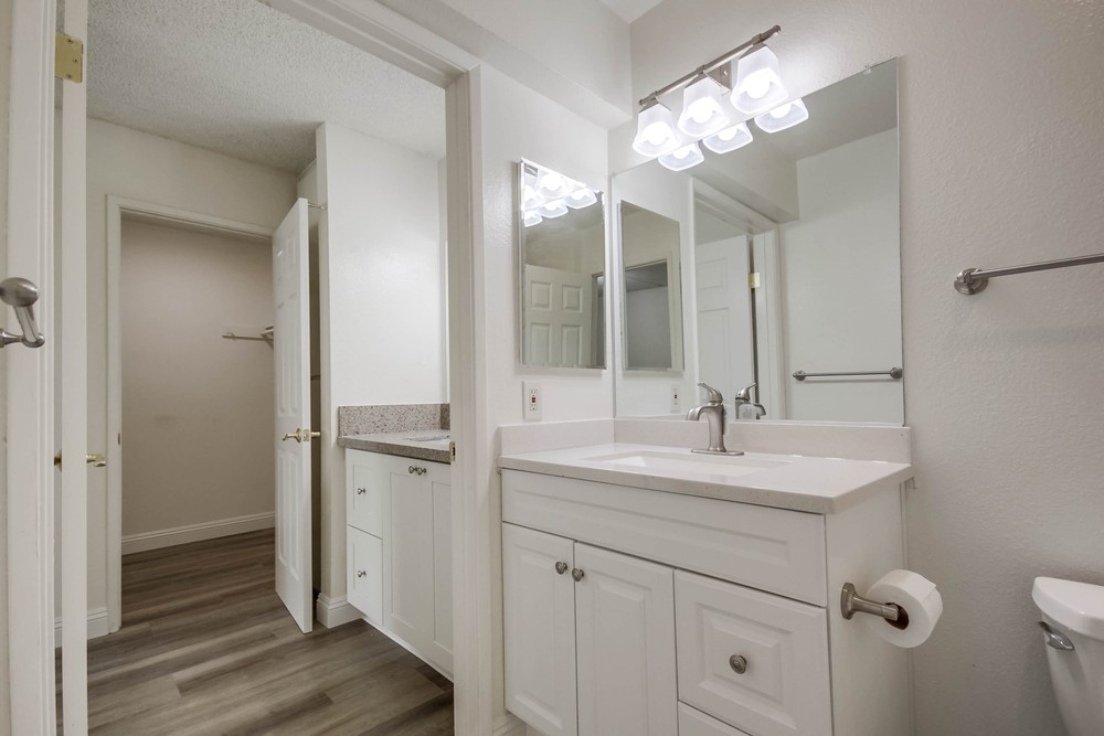 Virtual tour photo 29 of 31 for 6052 Rancho Mission Rd UNIT 407