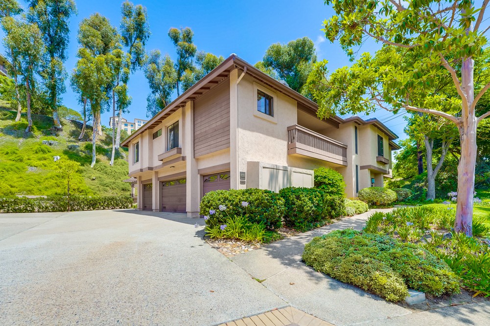 Virtual tour photo 3 of 64 for 6056 Cirrus St