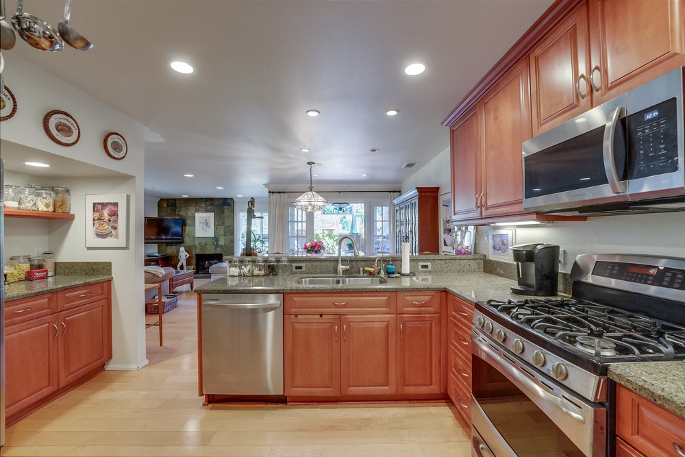 Virtual tour photo 20 of 64 for 6056 Cirrus St