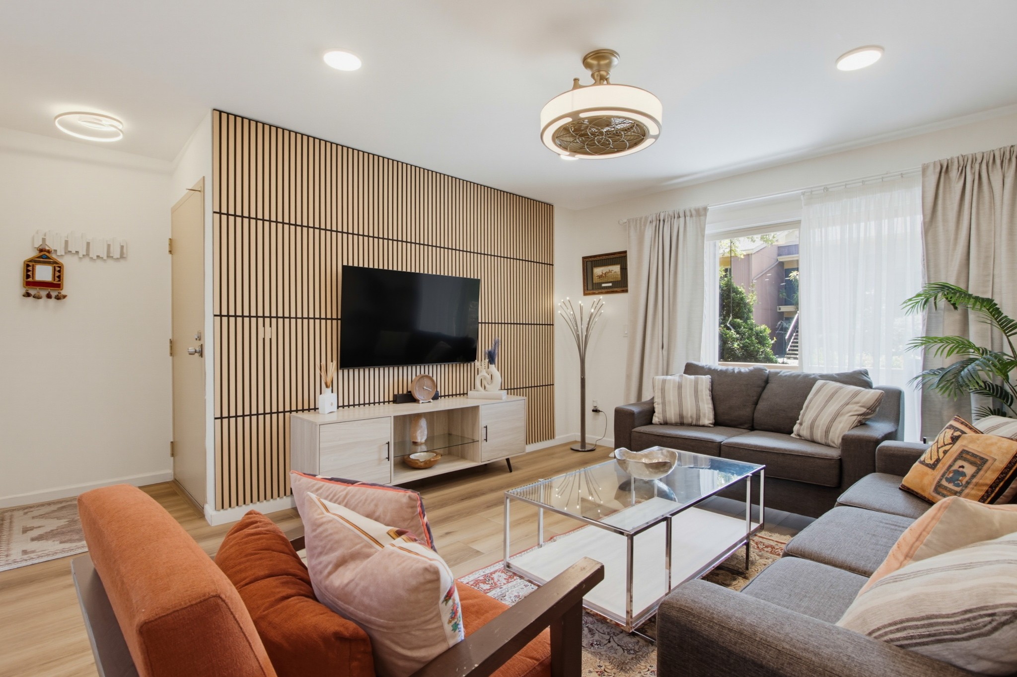 Virtual tour photo 5 of 32 for 6058 Rancho Mission Rd Unit 419