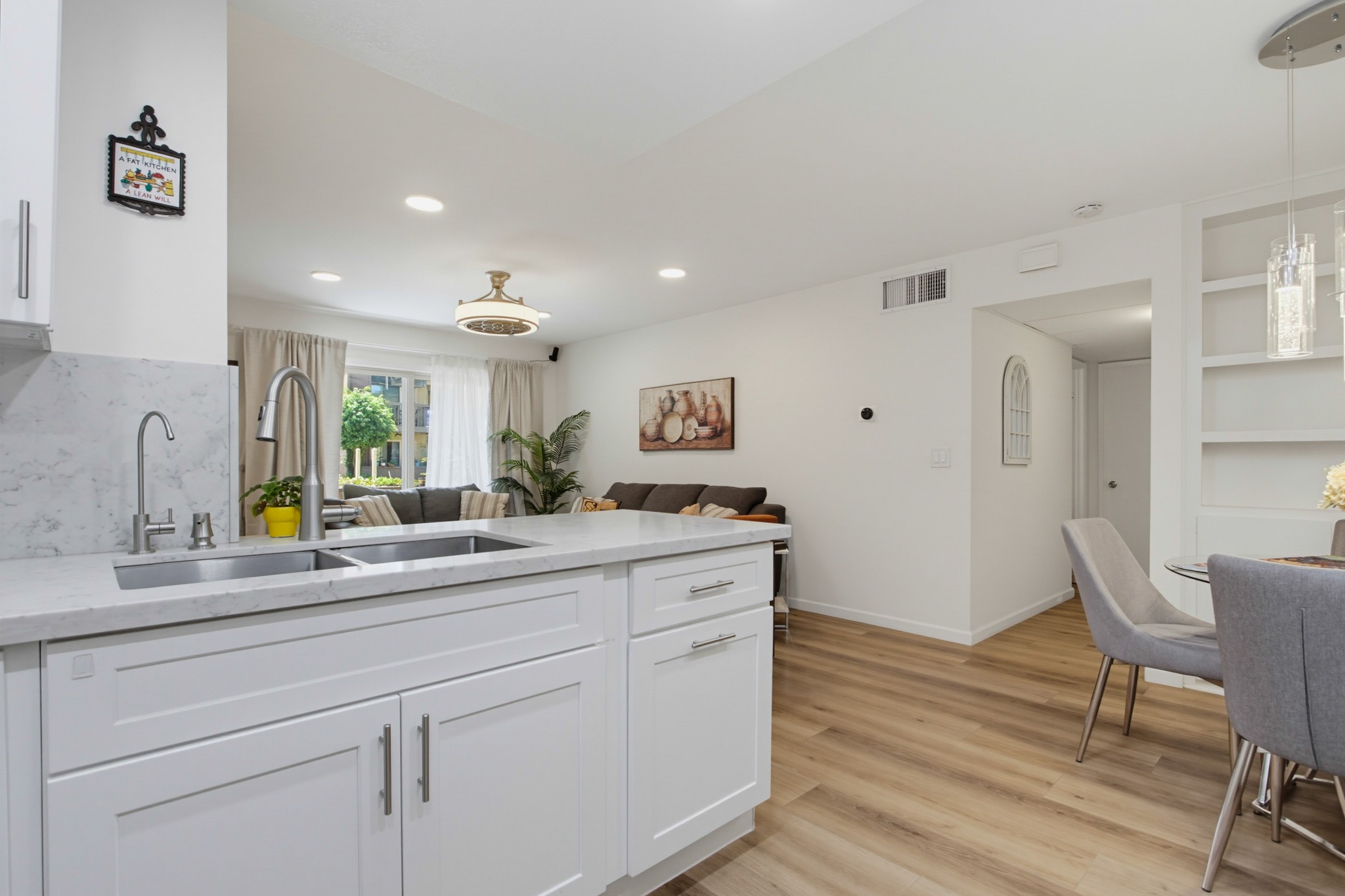 Virtual tour photo 16 of 32 for 6058 Rancho Mission Rd Unit 419