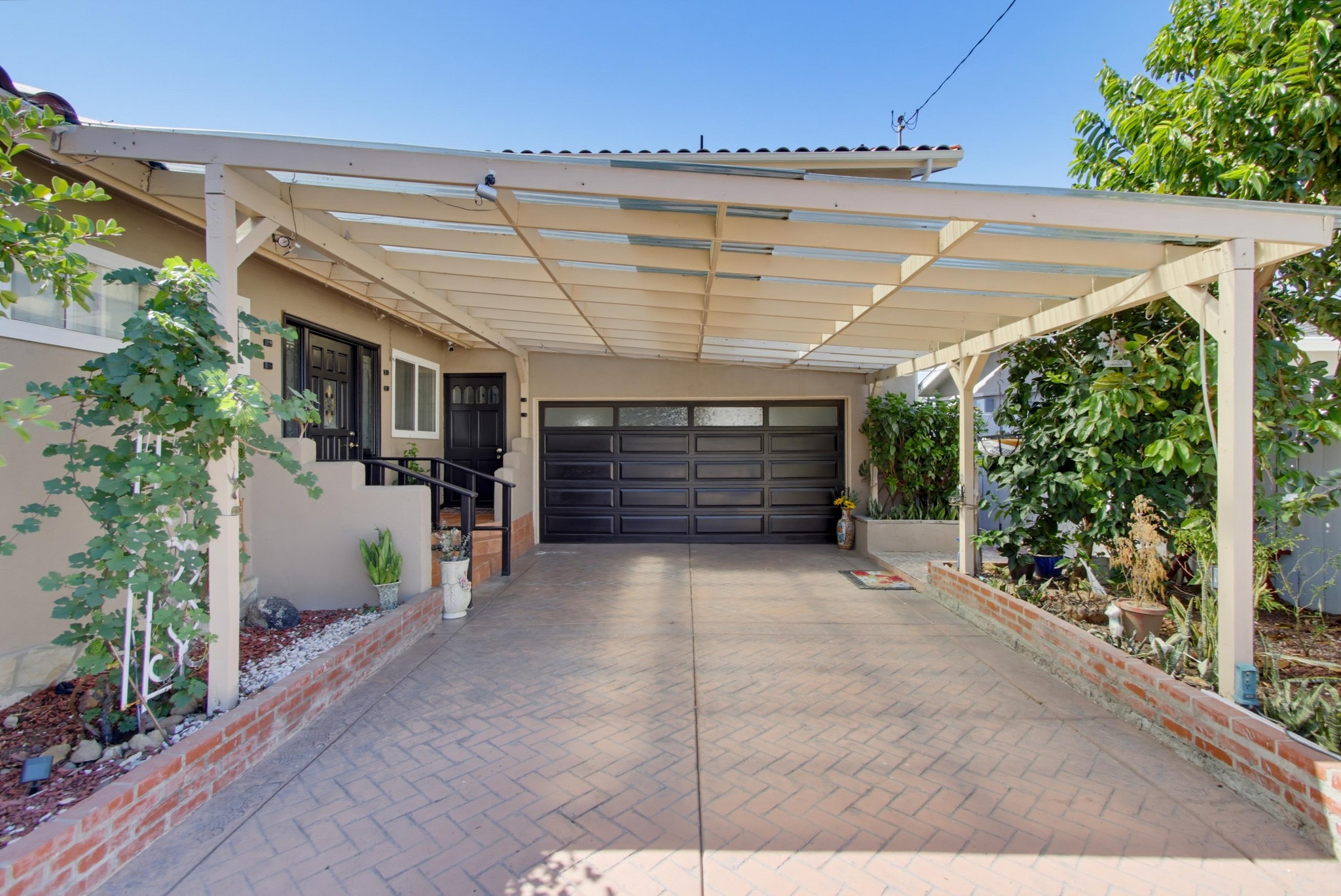 Virtual tour photo 5 of 120 for 6060 Cowles Mountain Blvd