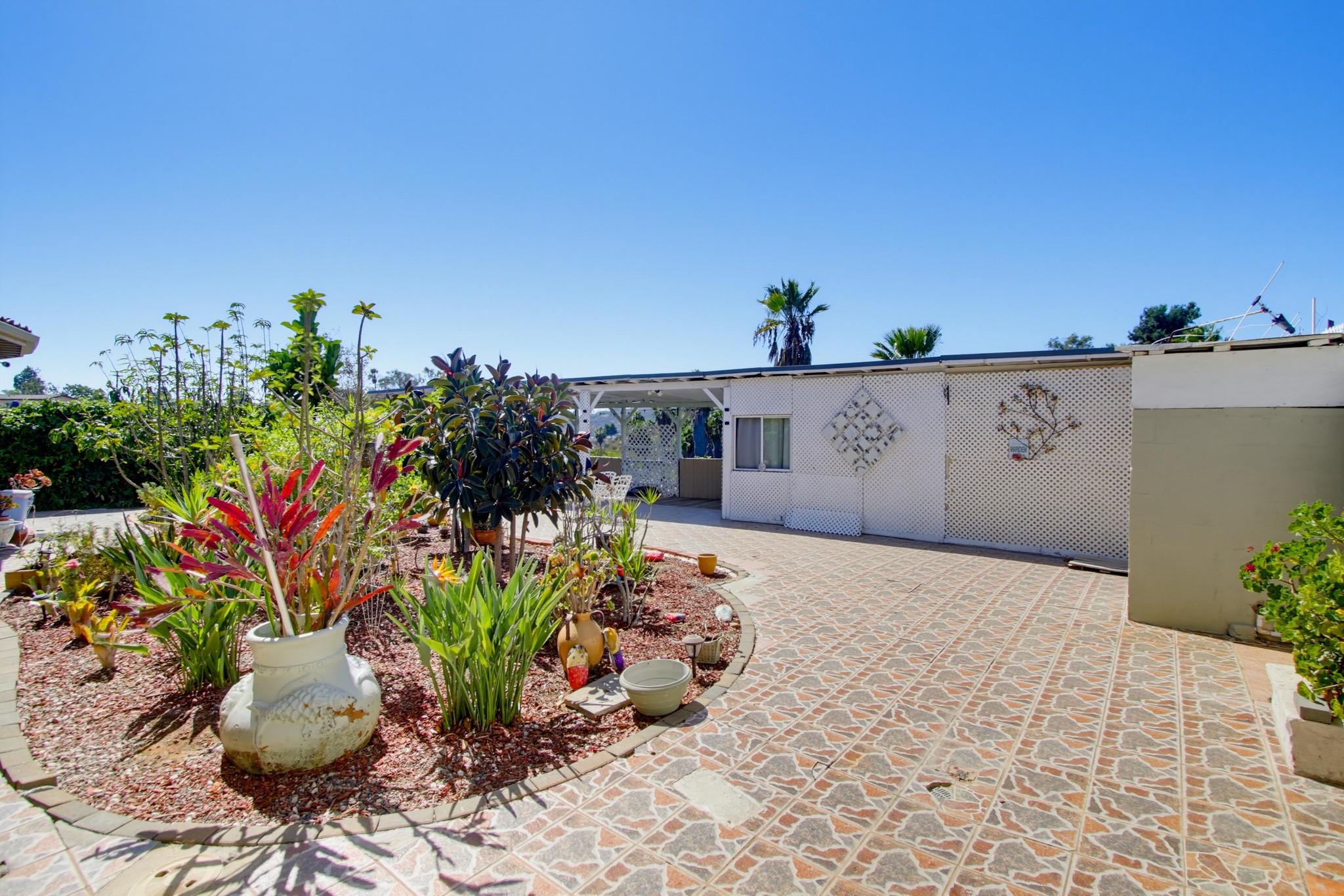 Virtual tour photo 7 of 120 for 6060 Cowles Mountain Blvd
