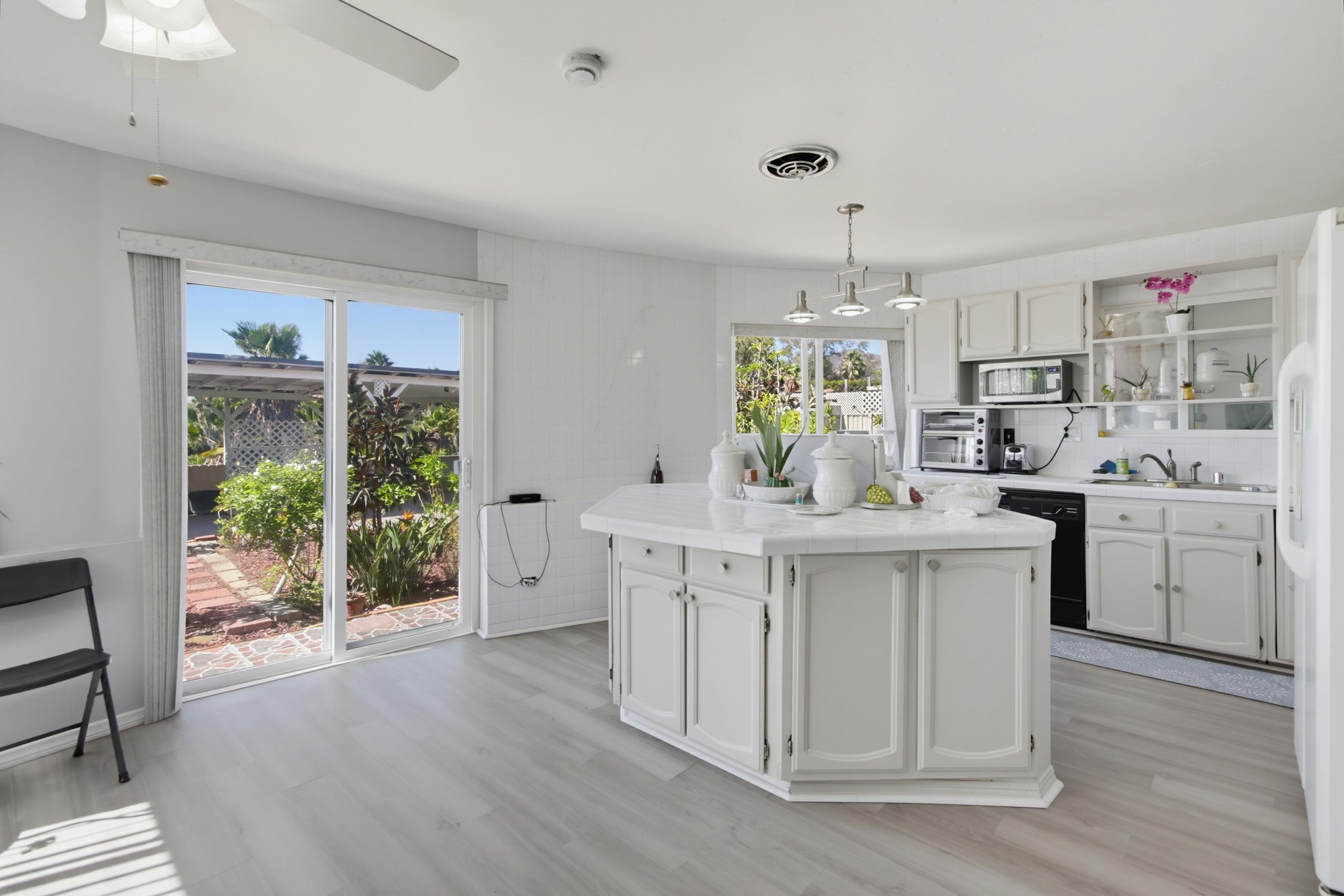 Virtual tour photo 16 of 120 for 6060 Cowles Mountain Blvd