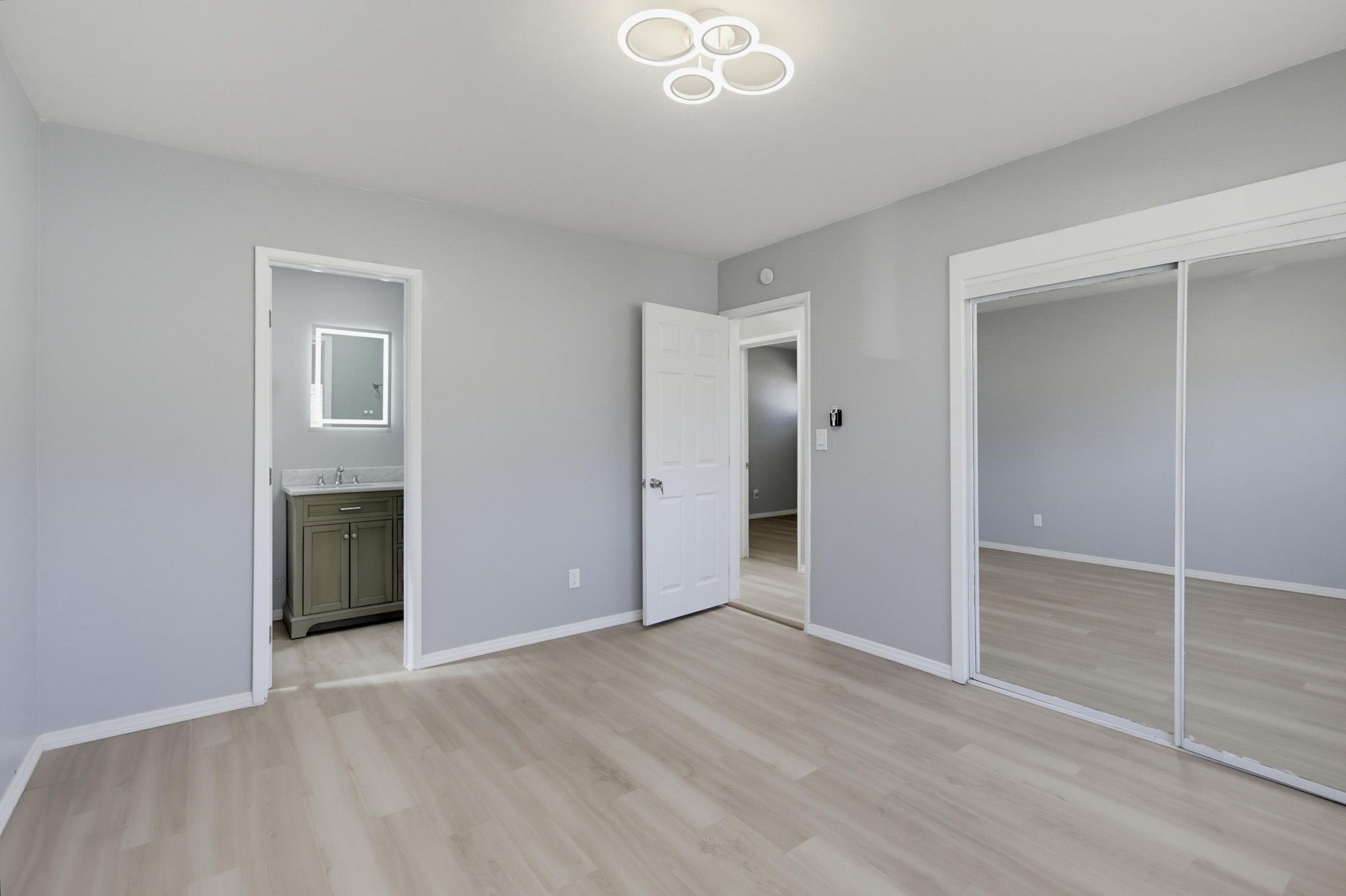 Virtual tour photo 39 of 120 for 6060 Cowles Mountain Blvd