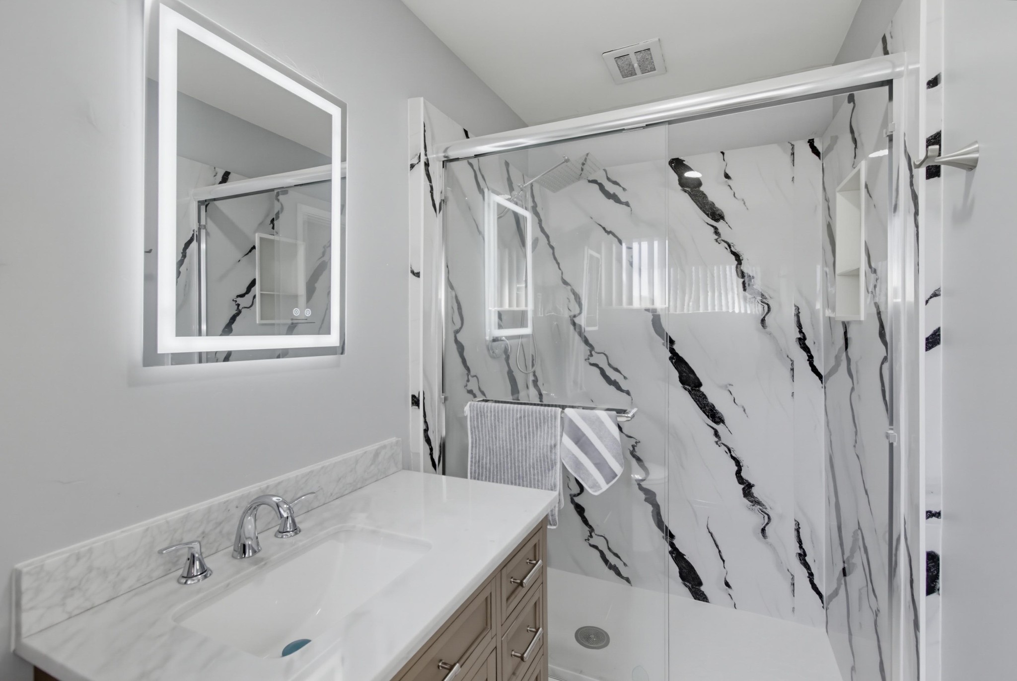 Virtual tour photo 47 of 120 for 6060 Cowles Mountain Blvd