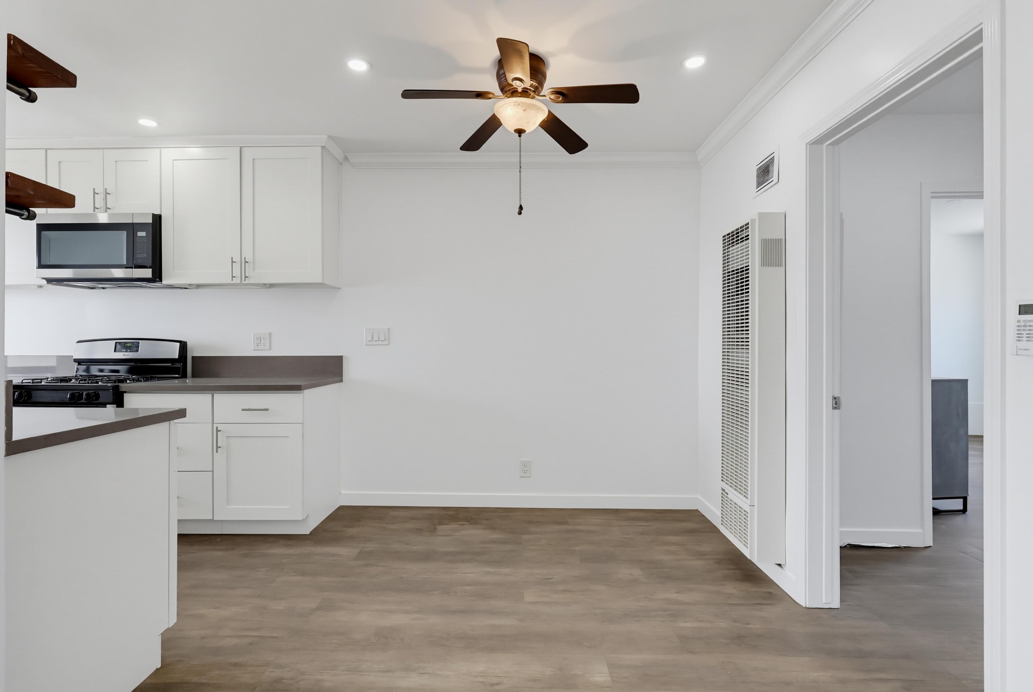 Virtual tour photo 13 of 40 for 6065 Pickford Pl